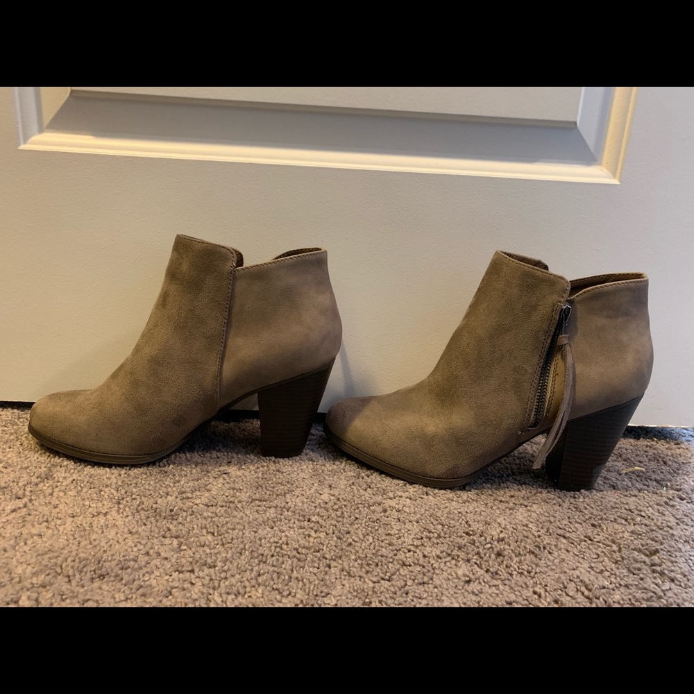 SODA Block Heel Boot with Side Zipper